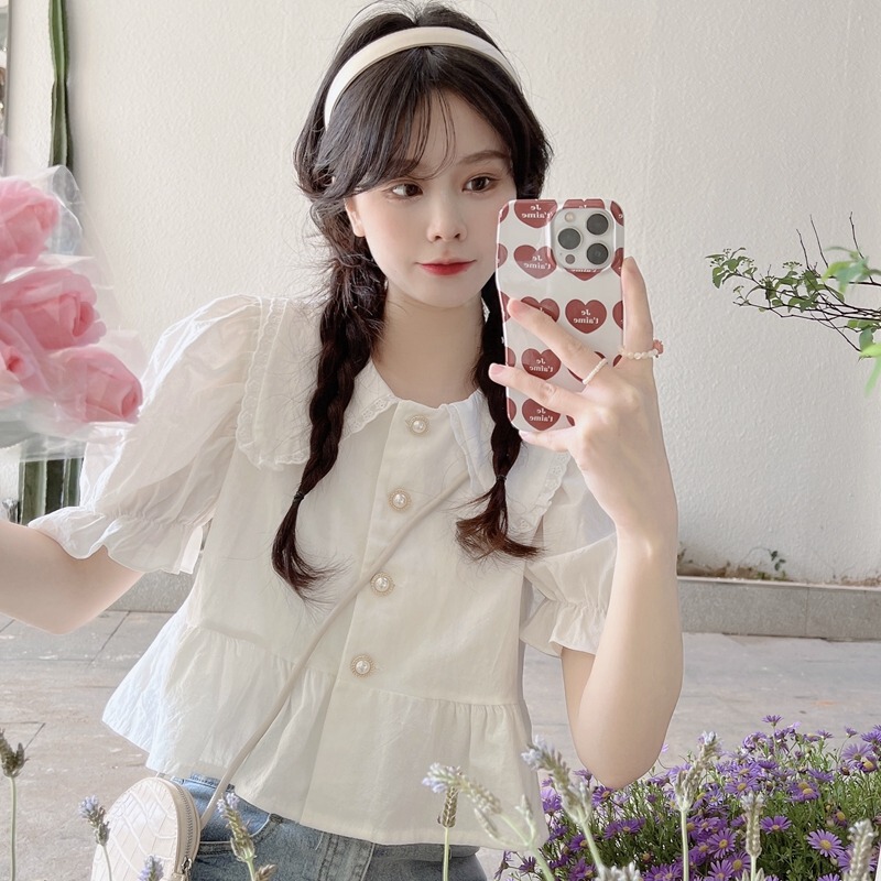 Short-Sleeved Shirt with a Stylish Design, 2026 Summer Hong Kong Chic Short Chic Top for Women, Puff Sleeves, Doll Collar Shirt