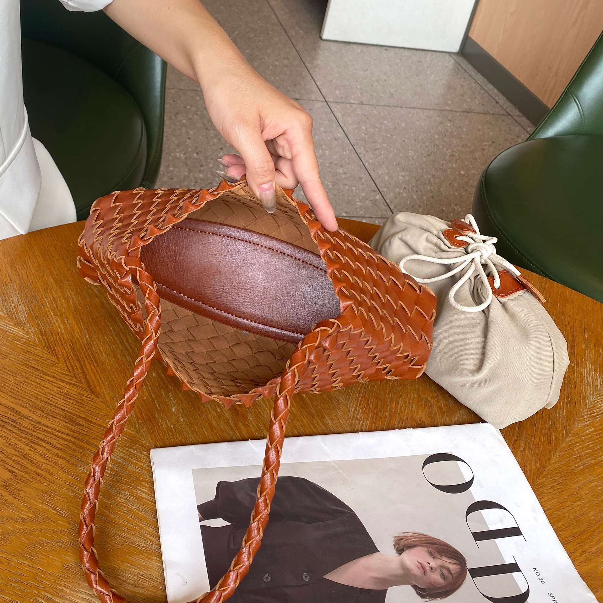 Trending Women's Designer Mini Bag - Genuine Leather Hand-Woven French Style Shoulder Underarm Bag - Thumbnail 4