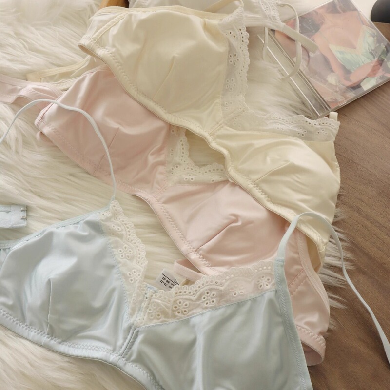 French Wire-Free Satin Sexy Intimates Thin Cute Girl Ultra-Thin Small Breast Push-Up Lace Triangle Cup Bra