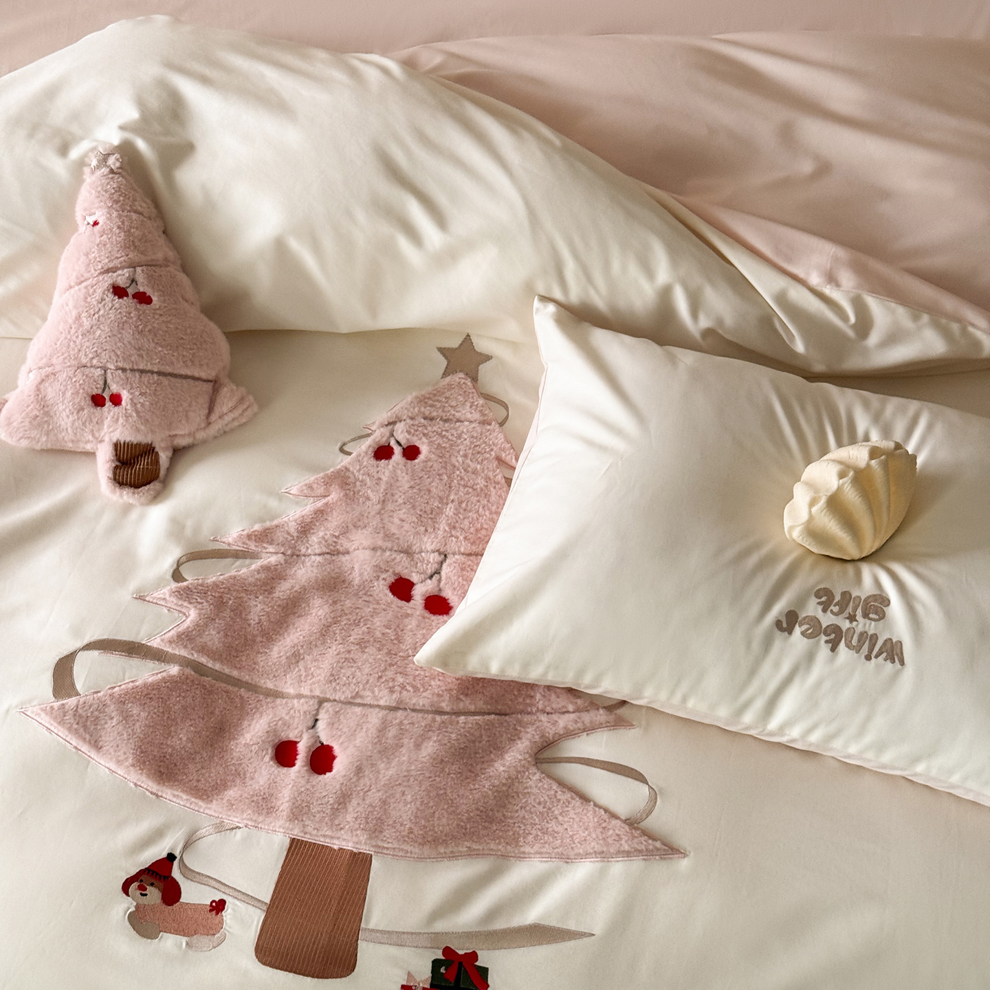 Luxury 100s Long-staple Cotton Bedding Set With Towel Embroidery_voghion.com