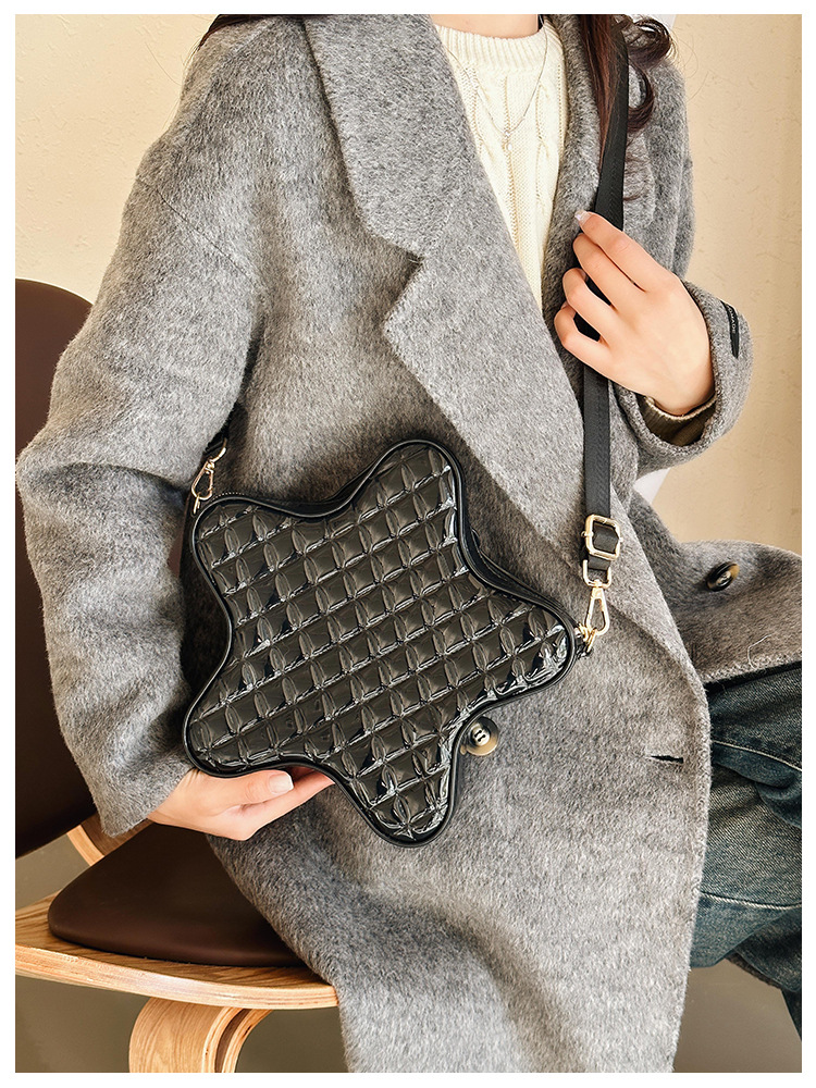 2025 New style fashionable star Backpack, diamond-shaped PVC jelly bag, fresh and sweet campus ladies' backpack undefined