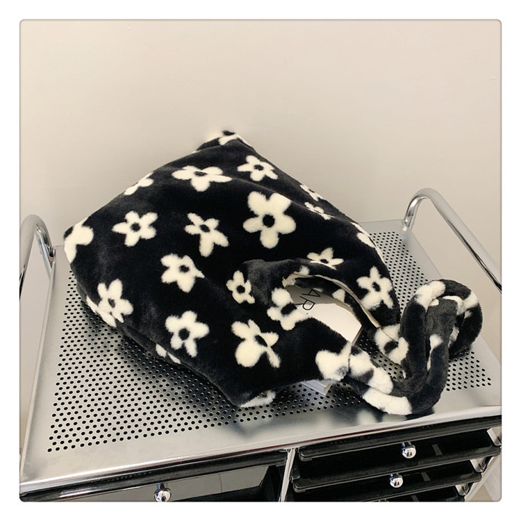 Winter Nieuwe Harige Tas Vrouwen Tas 2023 Mode Grote Capaciteit Vrouwen Schoudertas Zachte Pluche Handtas Vrouwen groothandel_voghion.com