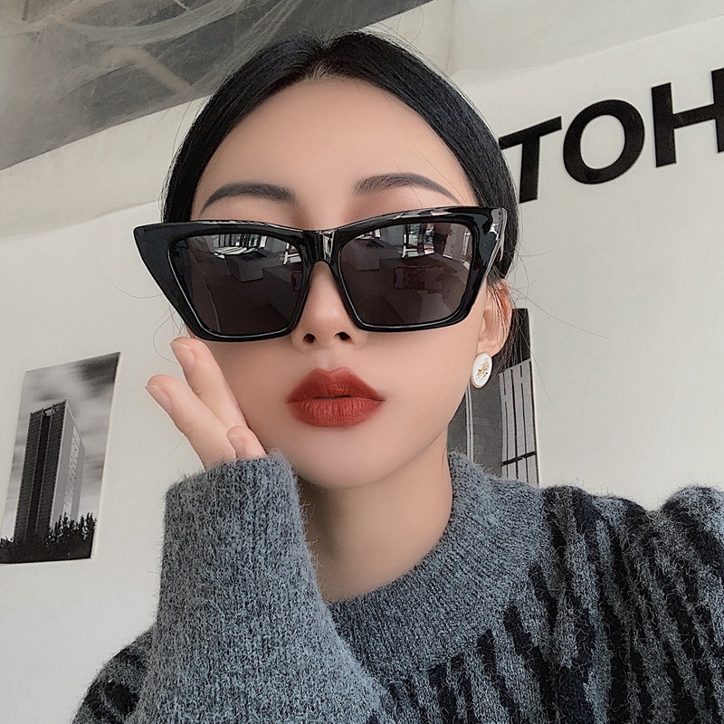 2021 nuevas gafas de sol europeas y americanas retro CAT EYE gafas de sol cuadradas de moda de mujer gafas de sol de Marco grande 97085