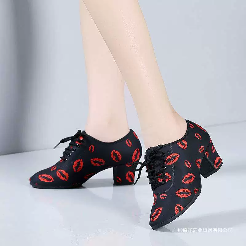 Туфли для латинских танцев с красными губами для женщин, для бальных танцев, для взрослых, на среднем каблуке, на мягкой подошве, танцевальные туфли для матросов, квадратные танцевальные туфли