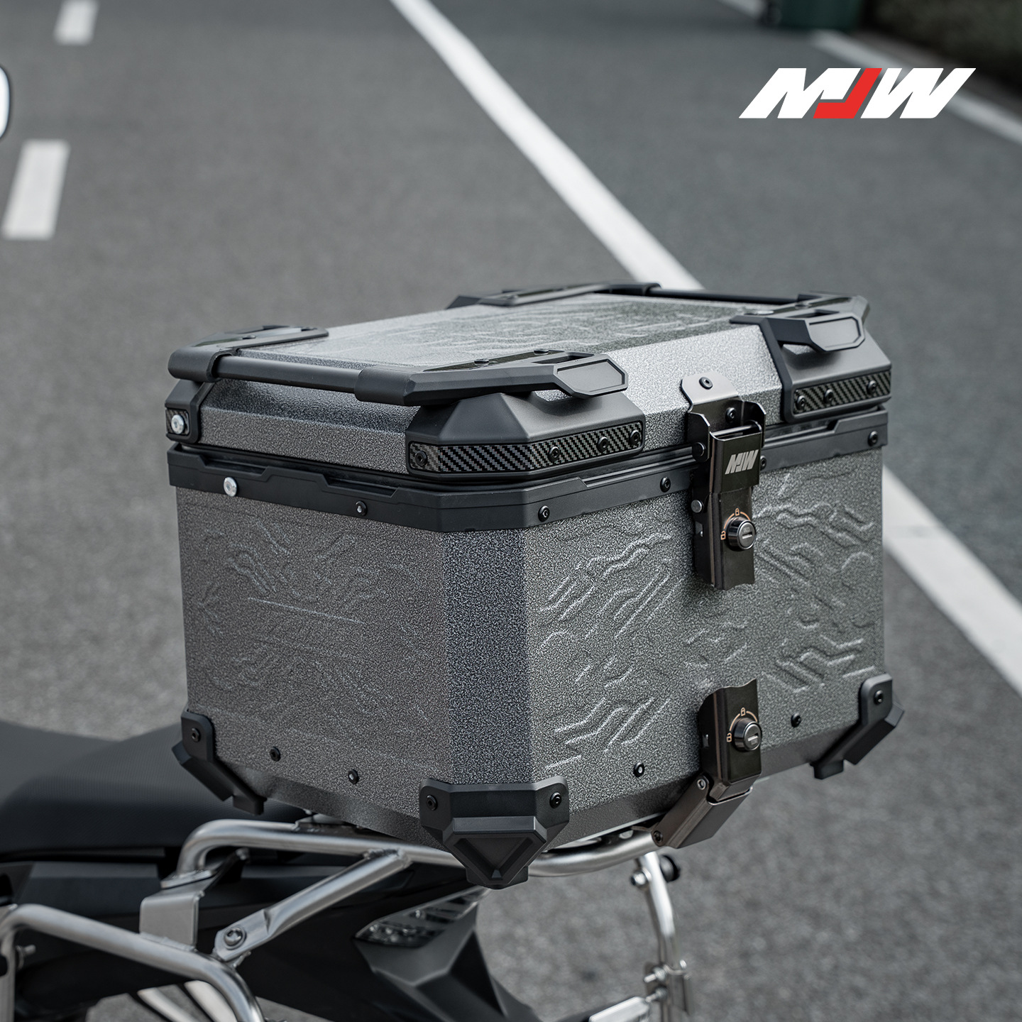 45Lmjw Beast Four-Sided Embossed Motorcycle Quick-Release Aluminum Alloy Embossed Tail Box for Scooter and Electric Vehicle