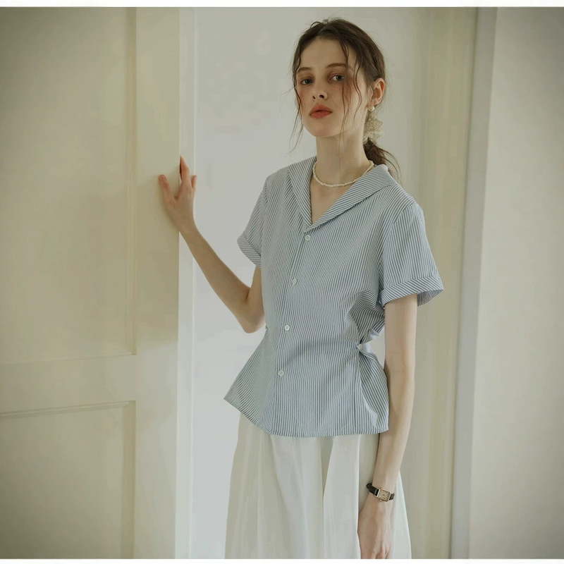 White French-Style Commuter Navy Collar Blue Striped Short-Sleeved Shirt for Women, Summer College Style, Age-Reducing and Slimming Top White French-Style Commuter Navy Collar Blue Striped Short-Sleeved Shirt for Women, Summer College Style, Age-Reducing and Slimming Top