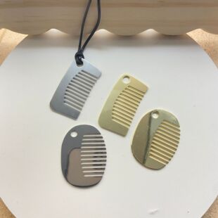 Multi-functional South Korea blogger Ernie with small comb pendant necklace female bangs hair comb commuter accessories