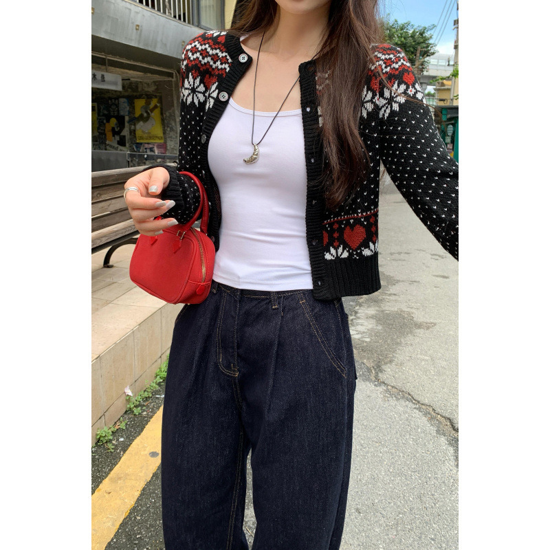 Discount European Christmas Style Heart Dot Buttoned Sweater Jacket for Women 2025 Autum New Retro Slim Cardigan