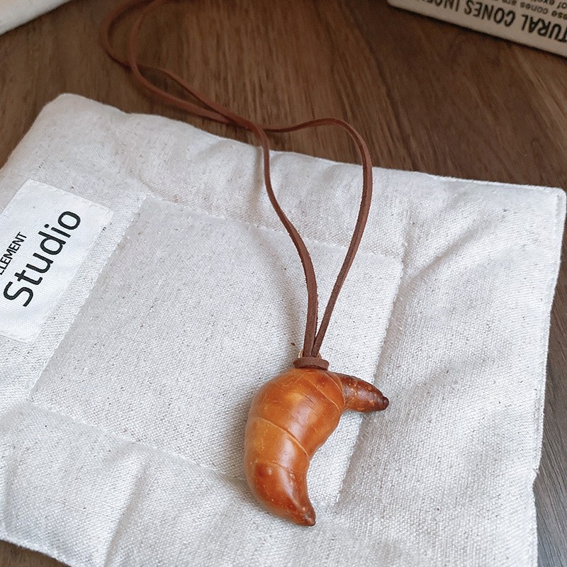 Nuevo estilo de cuero chino, colgante, collar de borlas, estilo étnico femenino, cadena de suéter retro de nicho, moda, artículos de alta gama