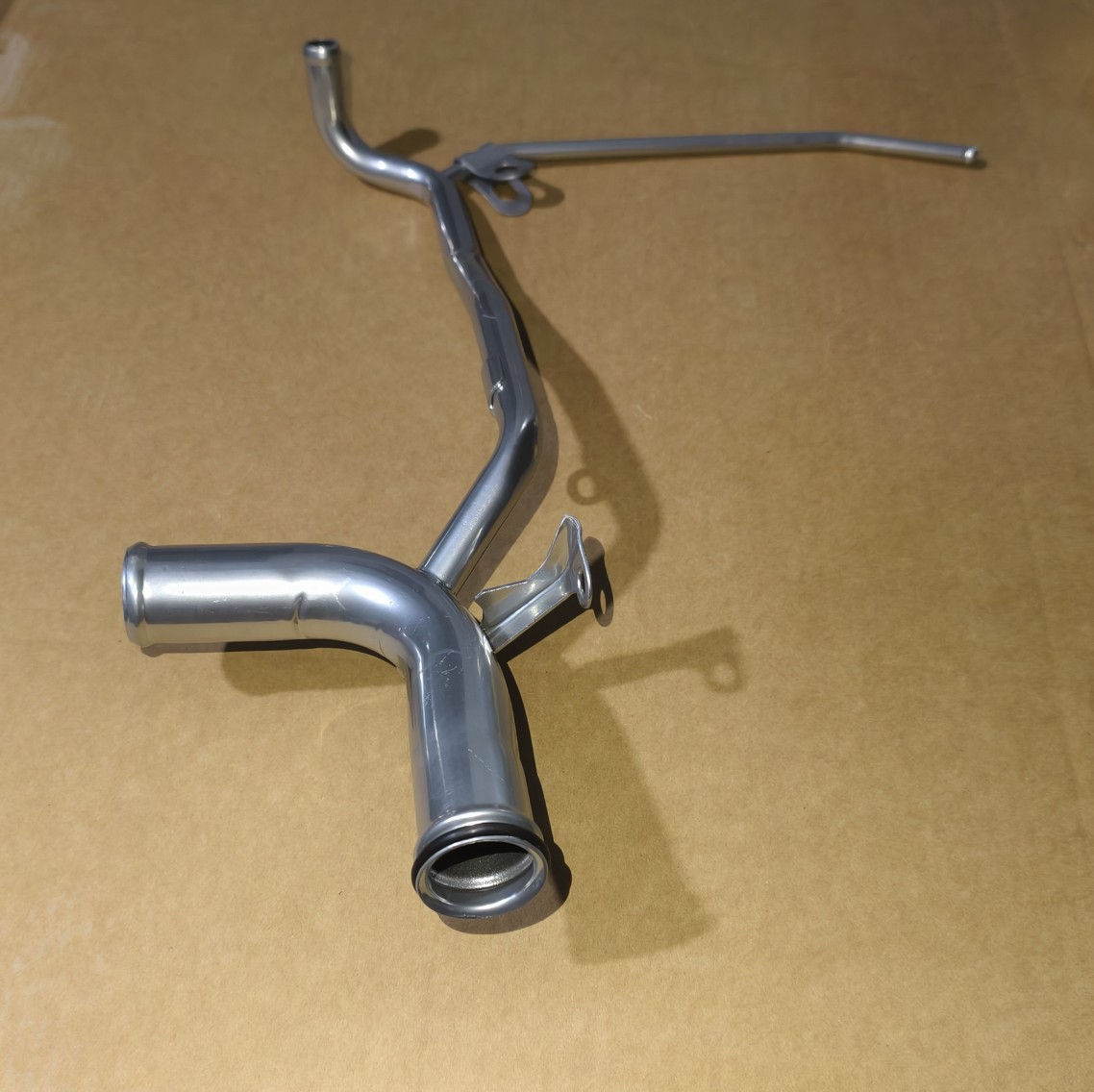 Tubo de Agua de Enfriamiento Automotriz MD340949 SMW250513 de Hierro