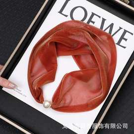 网红百搭贝珠炫彩磁吸扣丝巾懒人时尚三角领巾高级感洋气女士围巾