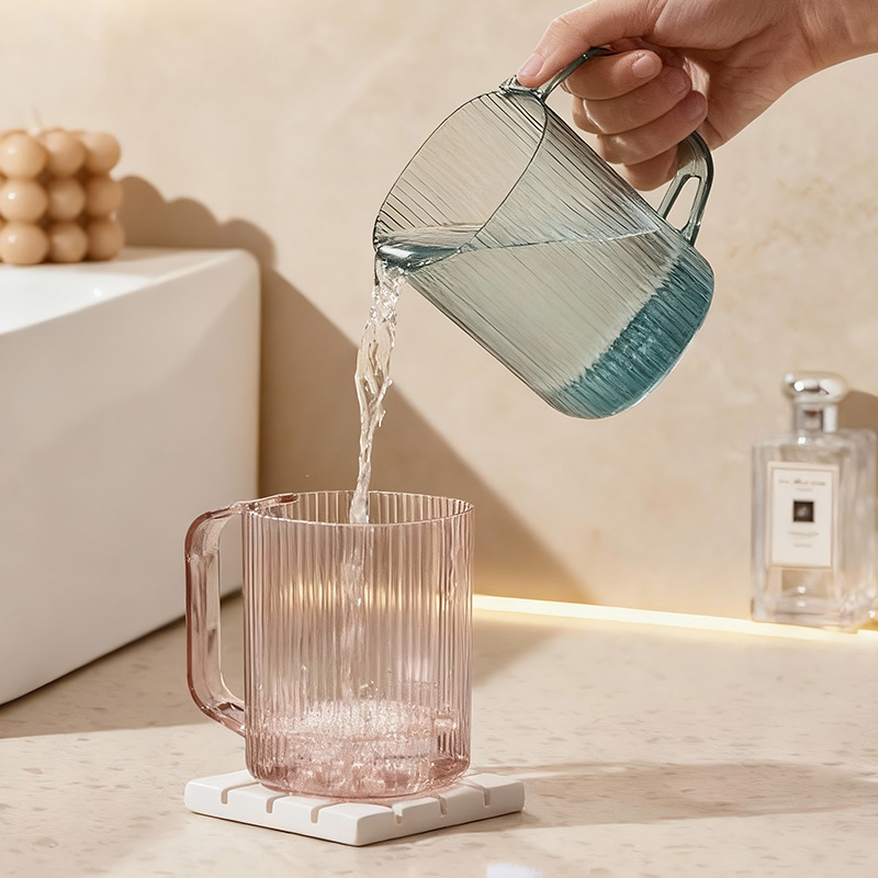 Transparent Plastic Mouthwash Cup For Children And Students_voghion.com