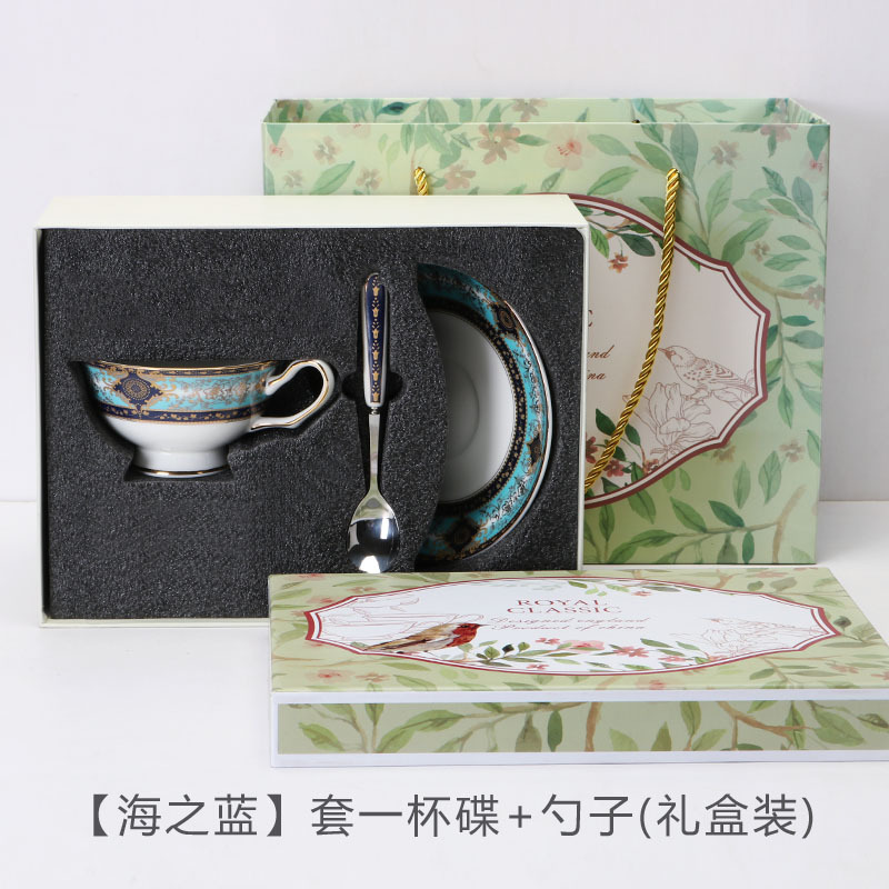 Taza de café de porcelana de lujo ligera europea de alta calidad exquisita de estilo británico set de té de la tarde tazas y platos caja de regalo al por mayor