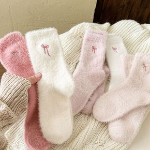 Socks Women's Autumn and Winter fleece-lined Thickened Warm Embroidered Bow Mid-Socks Ins Pink Mink Mink Fleece Floor Socks