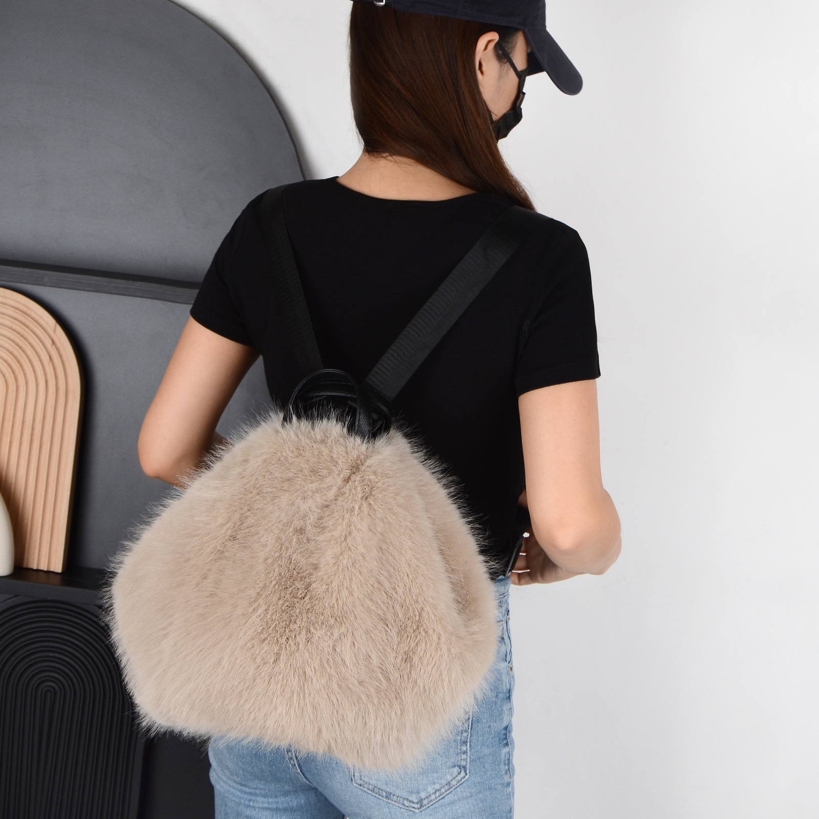 Comercio exterior nuevo bolso de peluche de hombro único bolso de moda nicho bolso de mujer bolso de peluche de moda europea y americana bolso al por mayor image 4