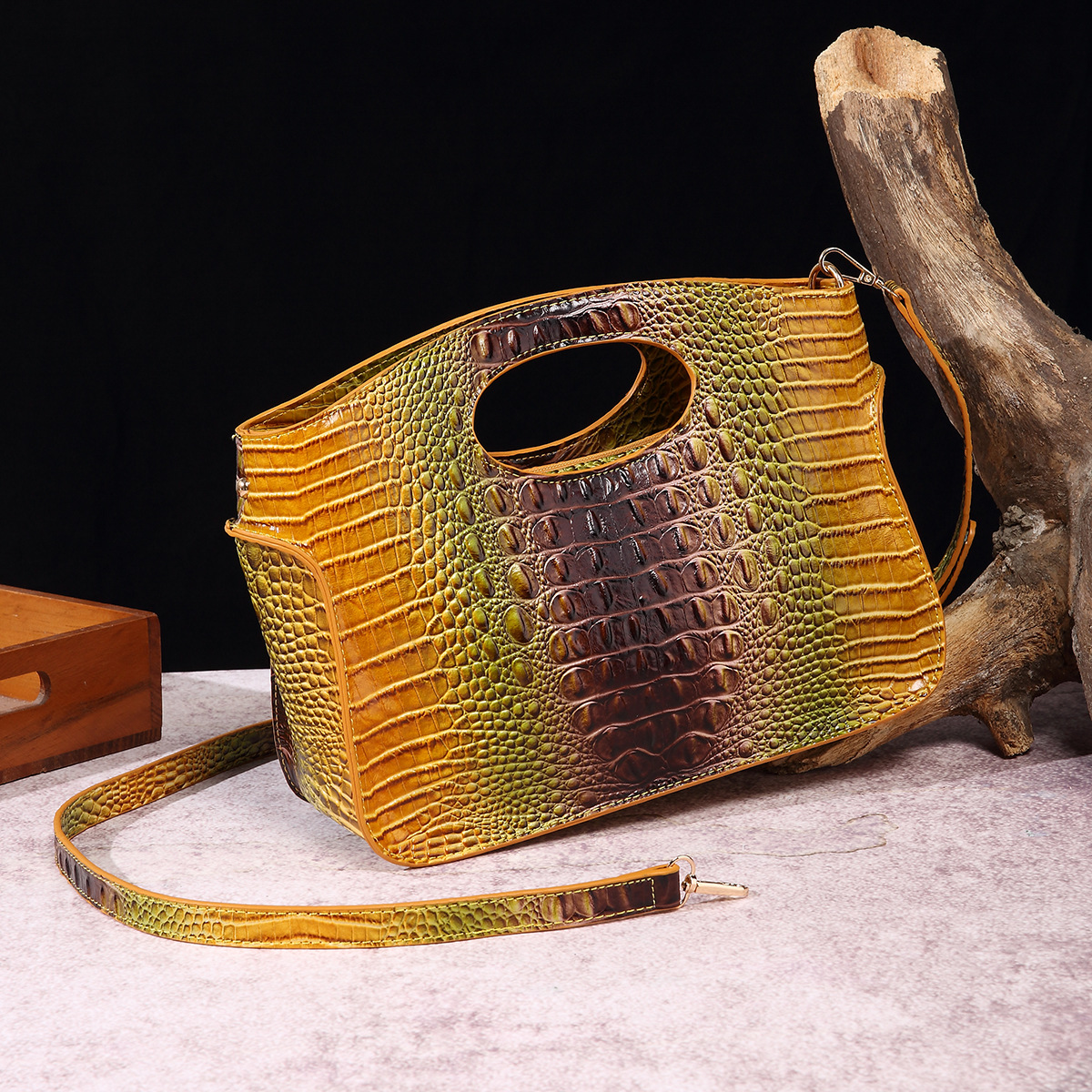 Umhängetasche, Muschel-Handtasche, Geldbörse, Brahmin-Krokodilmuster_voghion.com