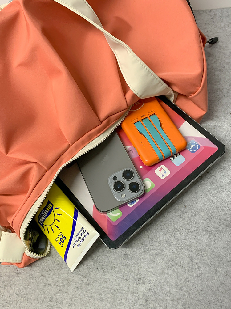 2025 nueva bolsa de equipaje para mujeres bolsa de excursión bolsa deportiva de gran capacidad bolsa de ejercicios bolsa de hombro ligera bolsa al por mayor