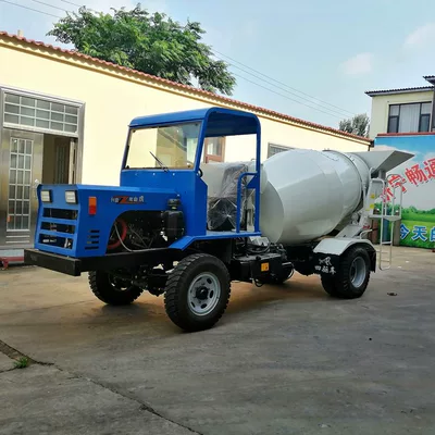 Betonqarışdıran maşınlar Mixing Tank Truck Four-Wheel Drive Concrete