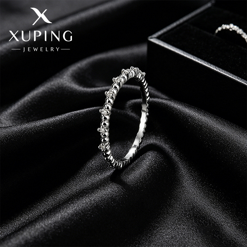 Xuping simple in-viento coreano anillo de banda delgada aleación de cobre chapado blanco diario fácil de poner anillo de viento frío al por mayor