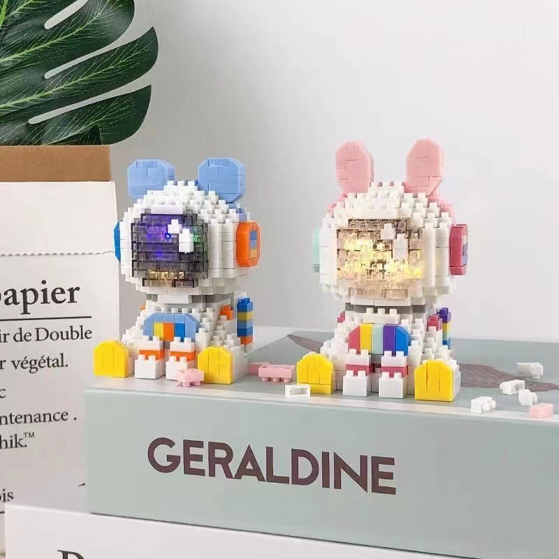 Regalos de la institución de formación, bloques de construcción, astronautas espaciales, adornos de montaje de rompecabezas, mini juguetes de inserción de micropartículas al por mayor image 3