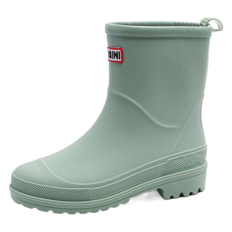 Fashionable Korean Style Rain Boots for Women, Trendy Short and Medium-Length Water Shoes for All Seasons, Work Shoes for Car Washing, Waterproof, Non-Slip Rain Rubber Shoes