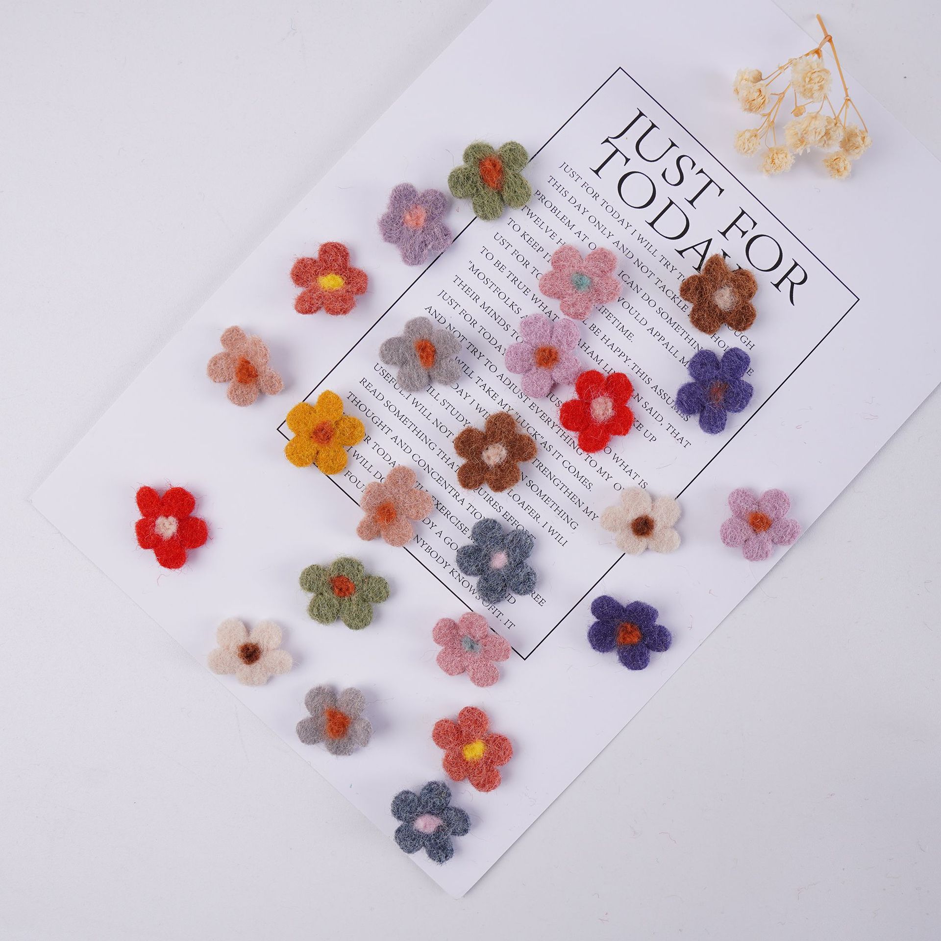 Kiçik güllü yun saç aksesuarı, 2 sm, DIY bəzək üçün