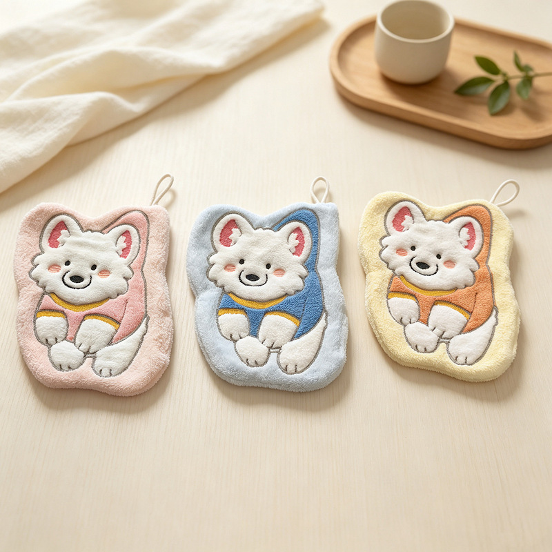 Cartoon coral fleece dog-shaped hand towel, hanging type, thickened and highly absorbent, for kitchen use, household and bathroom hand drying Cartoon coral fleece dog-shaped hand towel, hanging type, thickened and highly absorbent, for kitchen use, household and bathroom hand drying