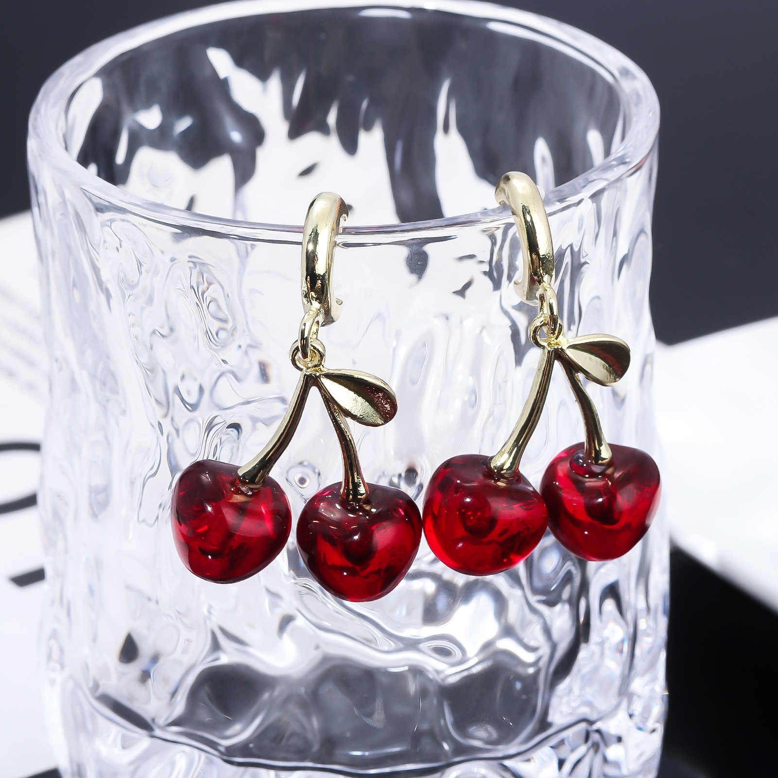 16g Weight Alloy Ear Needle Material Drop Earrings Classification 1 Pair Quantity Casual, Daily Occasion Zinc alloy Material Cherry Pattern Women's Gender Sweet Style 1 Pair Sweet Cherry Zinc Alloy Drop Earrings 31