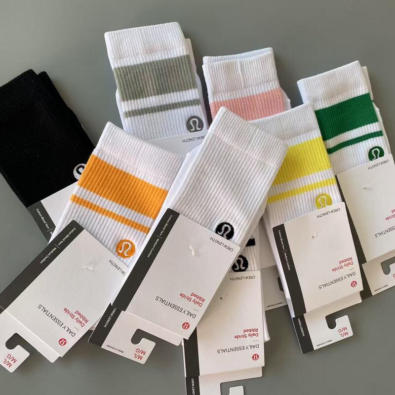 New lulu lulu yoga socks men and women in the long tube running fitness socks breathable color strip tide socks wholesale
