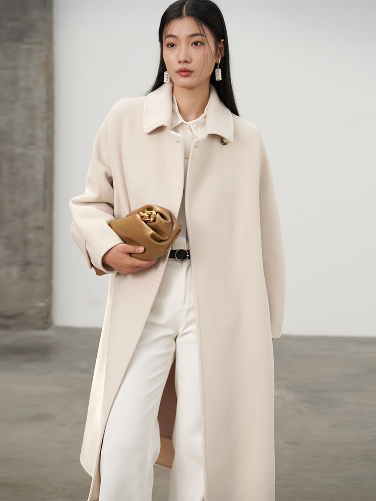 【盛都】冬新シンプルでかっこいい閉店襟一粒のボタンがゆったりしています。