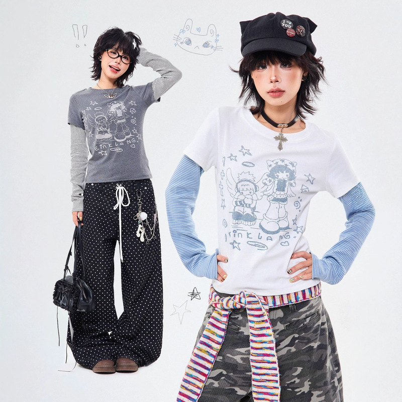 【40 count 1*1 fine cotton 210g】Fake two-piece striped color-block cartoon print long-sleeve T-shirt for women, short style, base layer 【40 count 1*1 fine cotton 210g】Fake two-piece striped color-block cartoon print long-sleeve T-shirt for women, short style, base layer