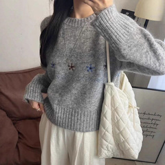 韩系软糯套头针织毛衣女2025秋冬新款复古刺绣设计感圆领上衣减龄