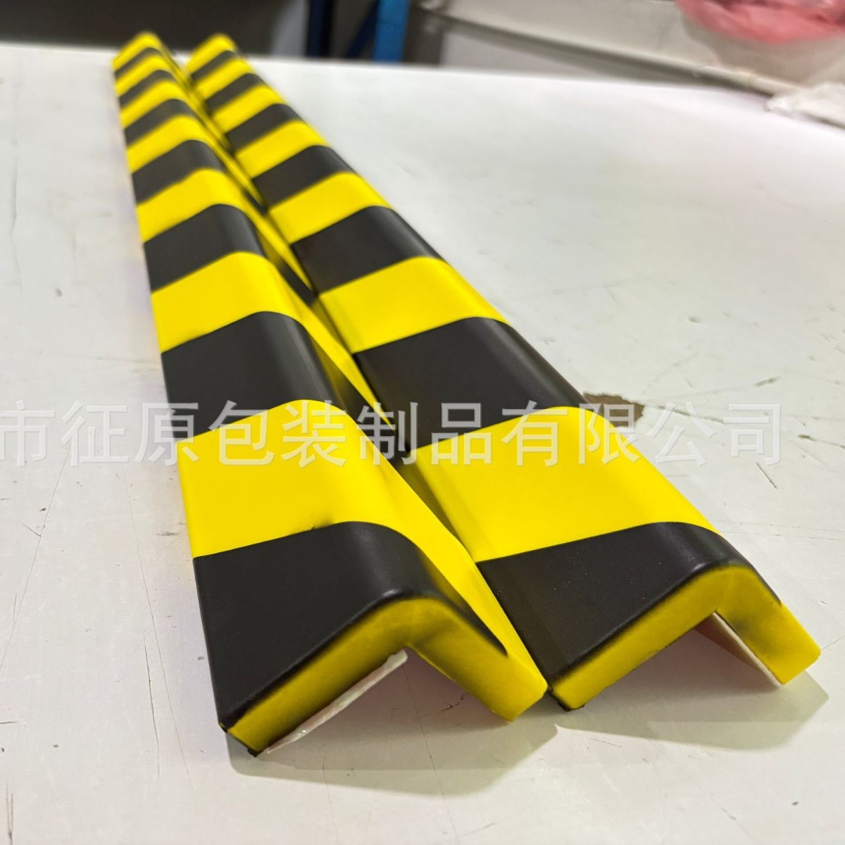 防撞护角U型警示防撞条工业防撞条防撞防护条方刚保护条黑黄