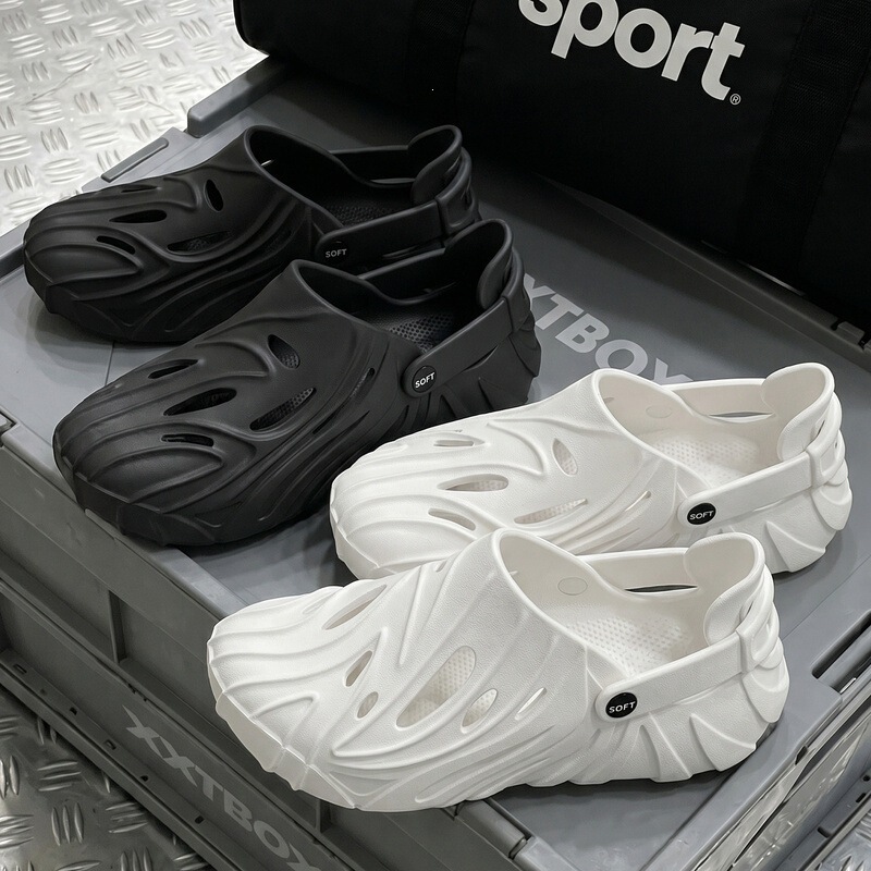 Men's perforated sandals for outdoor wear, slip-on summer breathable high-end non-slip men's outdoor slippers Men's perforated sandals for outdoor wear, slip-on summer breathable high-end non-slip men's outdoor slippers