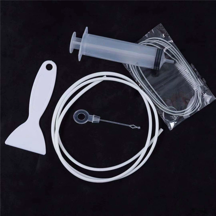 Дренажное отверстие для холодильника Земснаряд холодильника с накопленной водой В холодильном отделении и льдом, блокирующим выход воды из сливной трубы холодильника