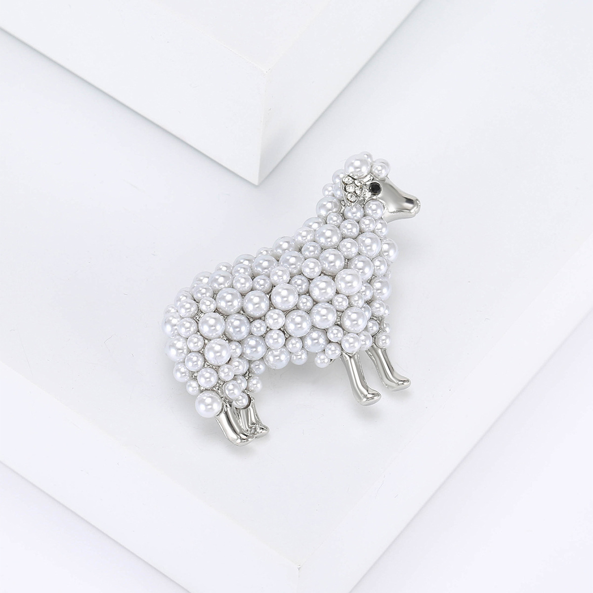 Women's Gender Cute Pin Sheep Alloy Inlay Pearl Zircon Women's Brooches