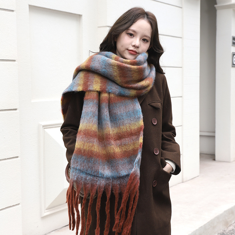 2024 autunno inverno nuova atmosfera sciarpa spessa in mohair, calore di alta qualità, cappotto versatile da uomo e da donna con strisce_voghion.com