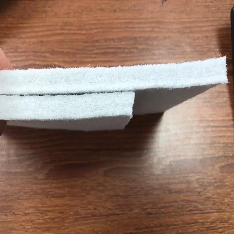 厂家供货热轧棉无纺布硬质针刺棉芯填充毛毡材料家纺家居透气床垫