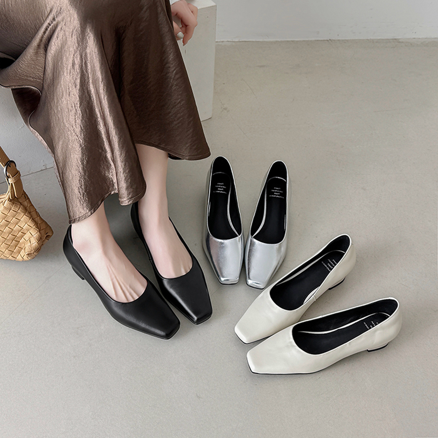 Giày da bò nữ gót thấp 3 cm mũi vuông miệng nông phong cách Hàn Quốc — màu đen
