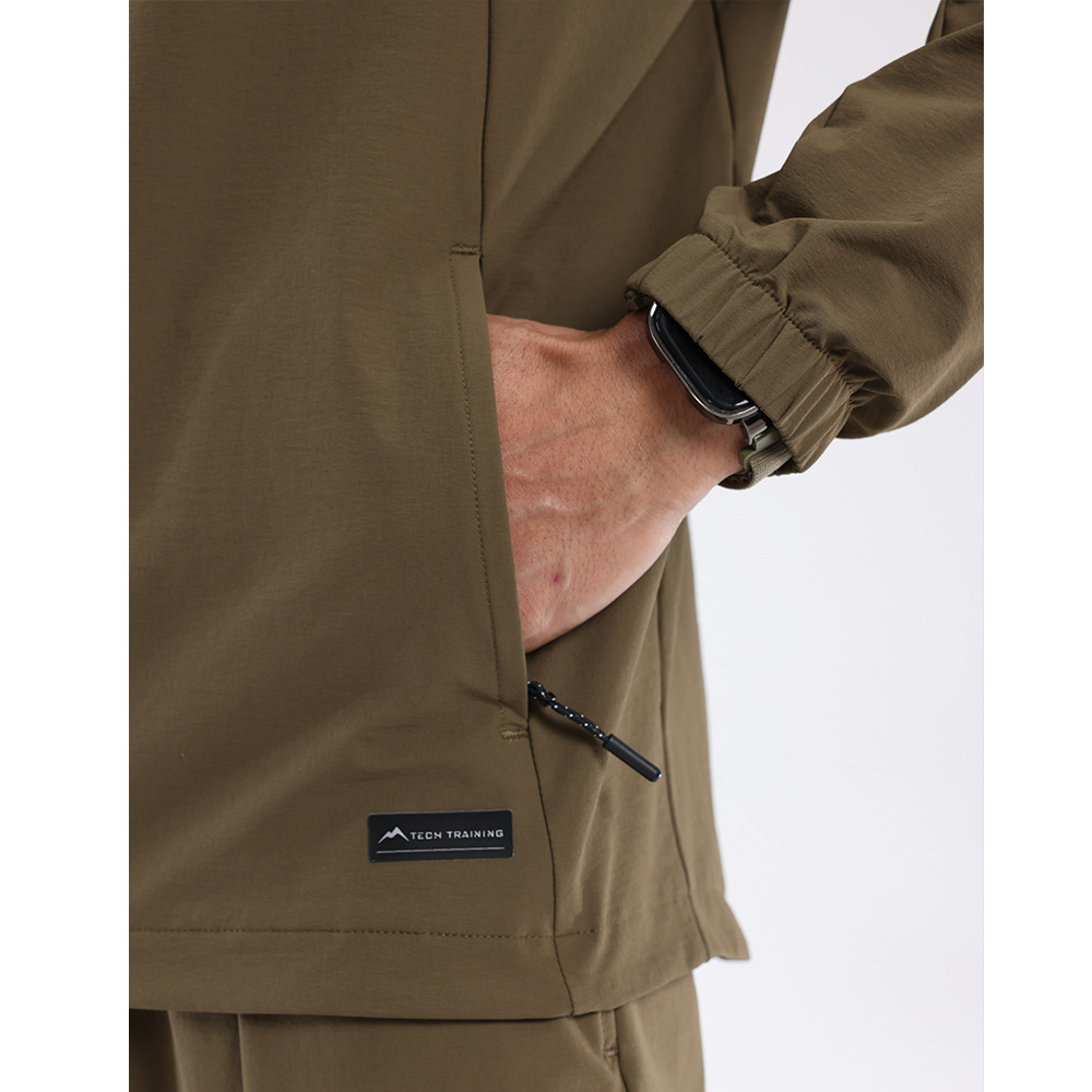 Dijia chaqueta deportiva chaqueta transfronteriza otoño e invierno moda con capucha de secado rápido manga larga al aire libre cortavientos repelente al agua para hombres