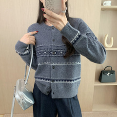 韩系慵懒风氛围圆领撞色提花针织开衫毛衣女秋冬设计感宽松上衣