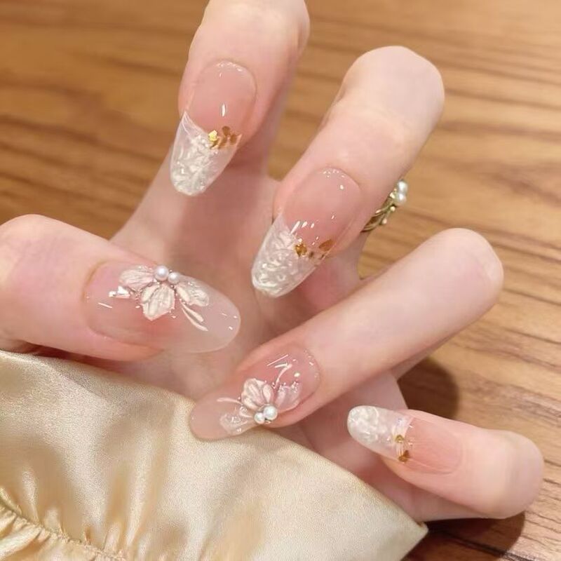 【Cream Camellia】Purely Handmade Nail Art with Mother-Of-Pearl, French Gold Foil, Hand-Painted, Ethereal, Gentle, High-End Nail Stickers 【Cream Camellia】Purely Handmade Nail Art with Mother-Of-Pearl, French Gold Foil, Hand-Painted, Ethereal, Gentle, High-End Nail Stickers