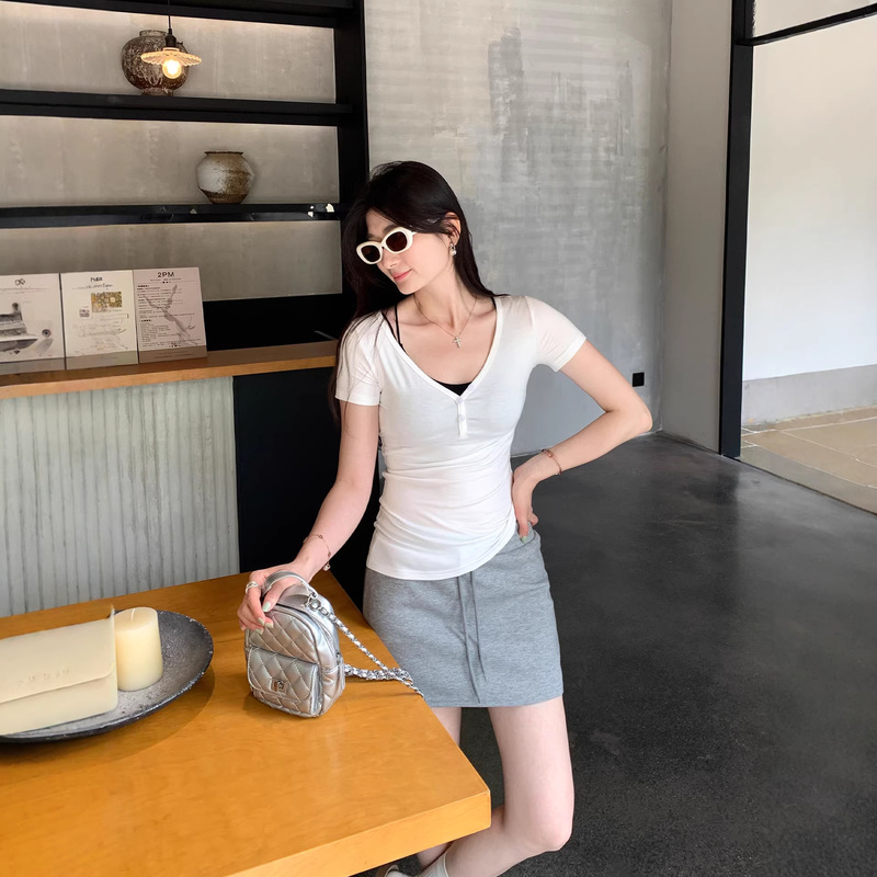 Minimalist Style V-Neck Button Short-Sleeve T-Shirt for Women, Summer 2026 New Slim Fit Thin Slightly Sheer Base Shirt Top Minimalist Style V-Neck Button Short-Sleeve T-Shirt for Women, Summer 2026 New Slim Fit Thin Slightly Sheer Base Shirt Top