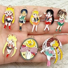 美少女戦士合金滴油DIYアクセサリーアクセサリーイヤリング耳饰りアニメイヤリングキーチェーンアクセサリー