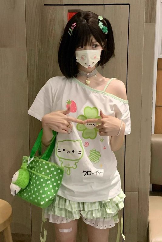 ツーピーススーツ 和風 かわいい 四つ葉のクローバー コントラストカラー オフショルダー 半袖トップス 夏 レースパンツ付き|undefined