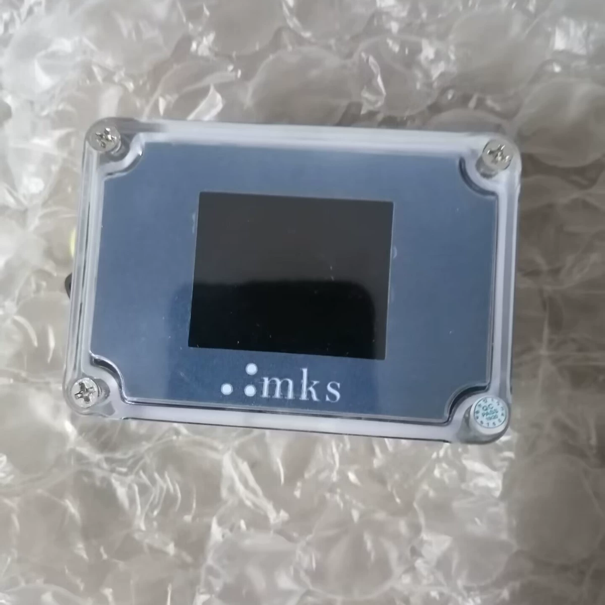 Портативный вакуумный манометр MKS