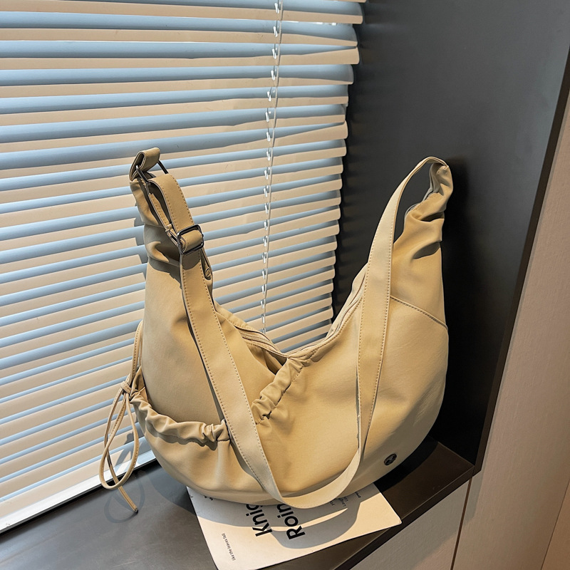 Fashion Women's Dumpling Bag Solid Color Nylon Cloth Simple Crossbody Bag Lightweight Shoulder Bag For Commuting And Students - Thumbnail 2
