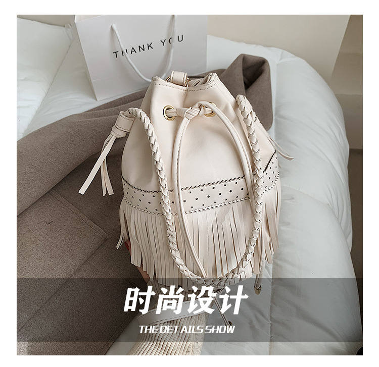 New Trendy Texture Fashion Messenger Bucket Bag display picture 18