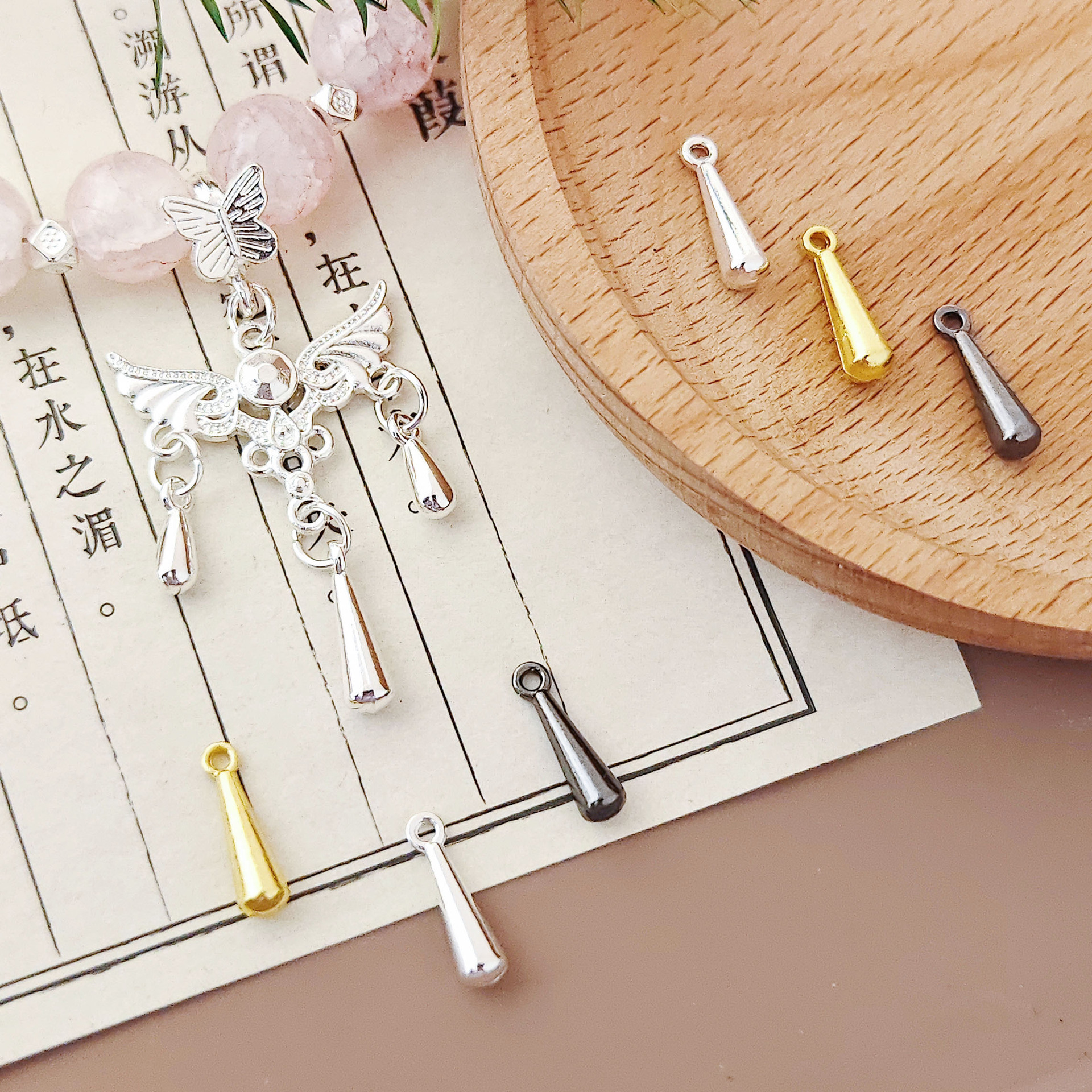 Alloy water drop diy bracelet accessories Xizang silver water drop connection pendant ancient silver pendant bracelet with beads beaded material