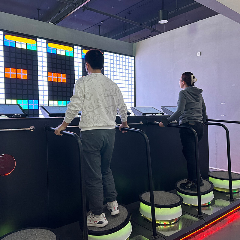 Interacción inteligente rompecabezas equipos de ocio comercial simulación interior sala de experiencia de deporte digital interacción inteligente para dos personas